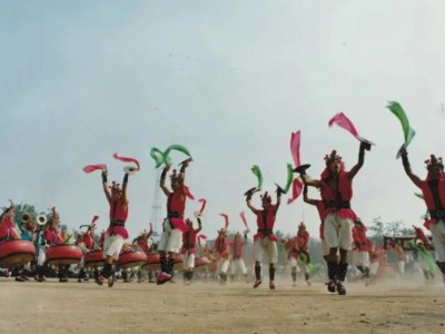 鼓舞大陕北乐动新时代--安塞即将奏